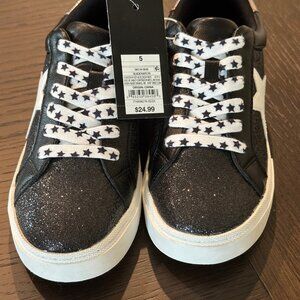 BRAND NEW Target Art Class Black Sparkling Sneakers